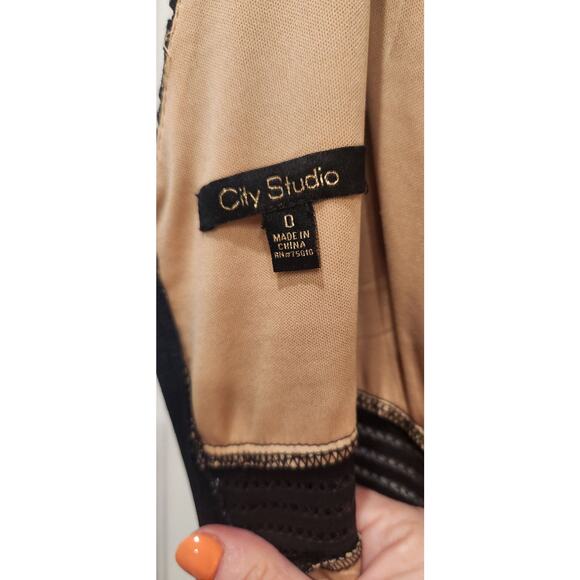 City Studio Junior Size 0 Black Lace Dress - Picture 3 of 6